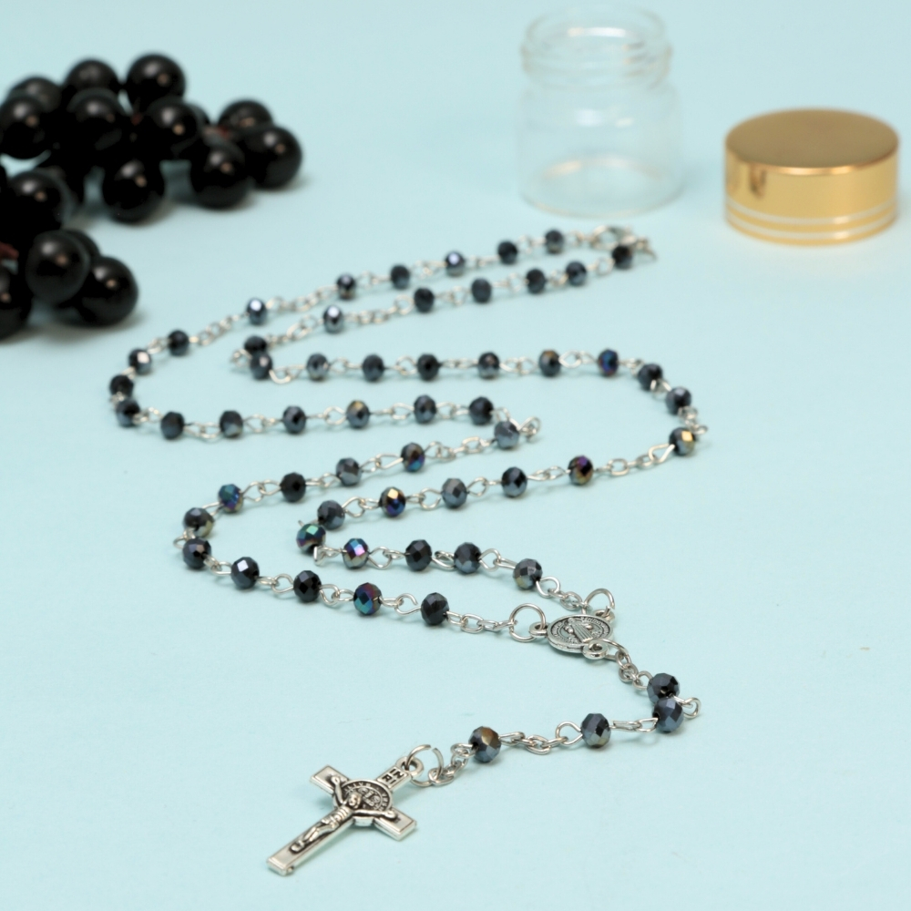 Rosario En Piedras Con Botella