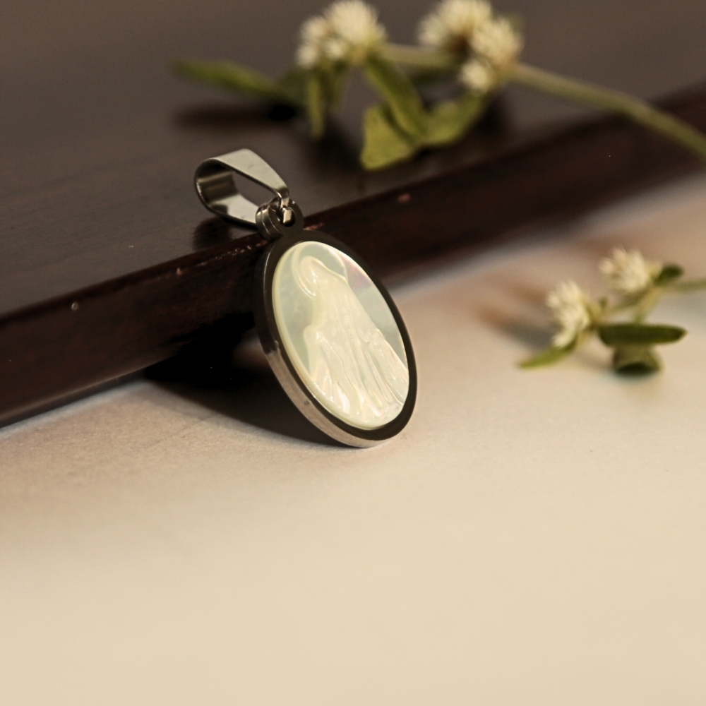 Medalla En Nácar Tallado La Milagrosa 24mm