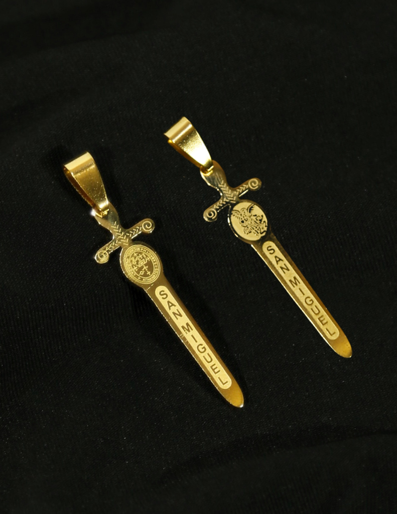 Espada de San Miguel en Acero Dorada 4cm